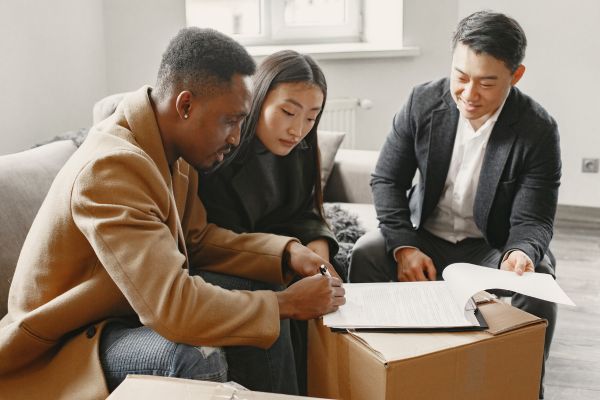 Best pricing strategies for selling a house