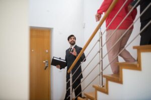 how to choose a real estate agent
